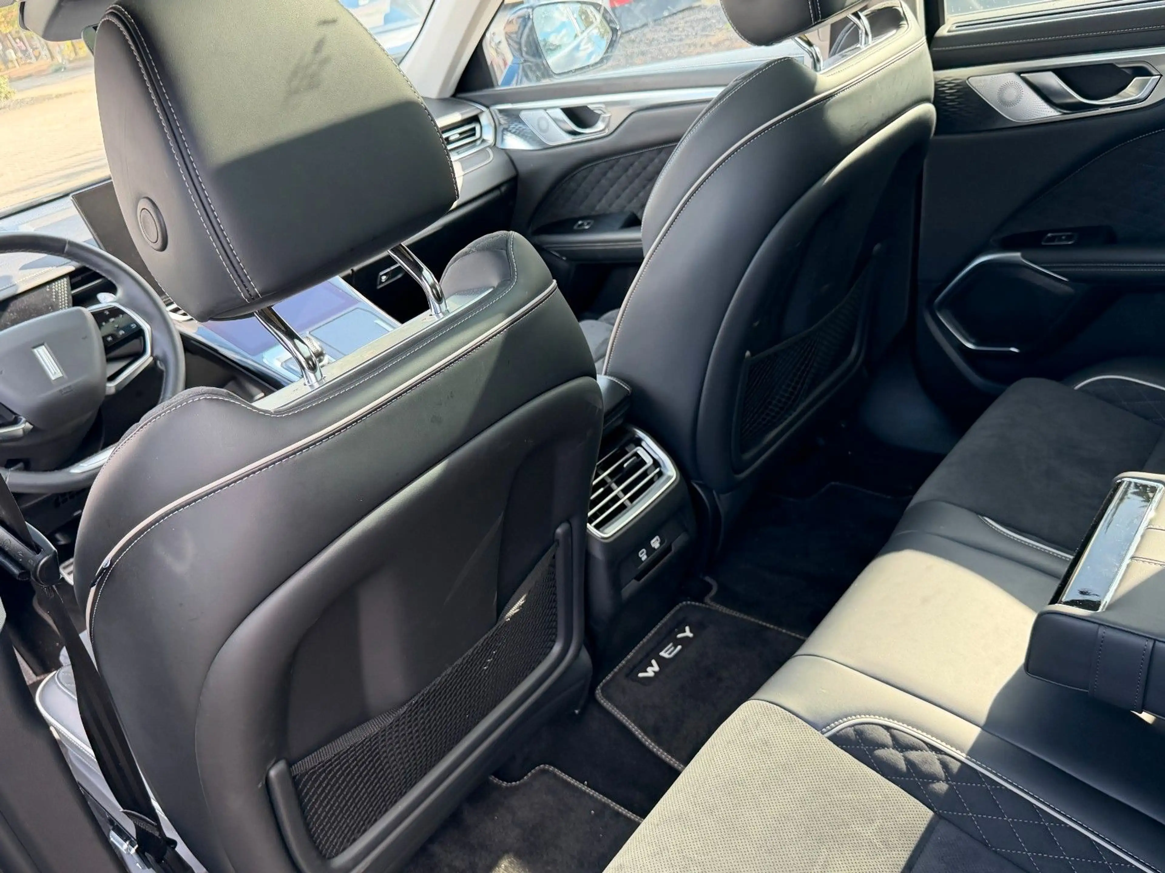 GWM WEY 05 2.0 PHEV 350 kW AWD Luxury — photo 14