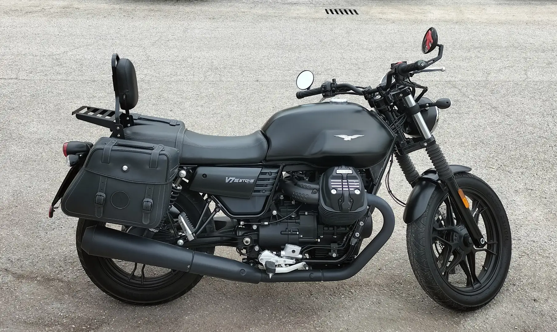 Moto Guzzi V 7 III STONE ABS Nero - 2