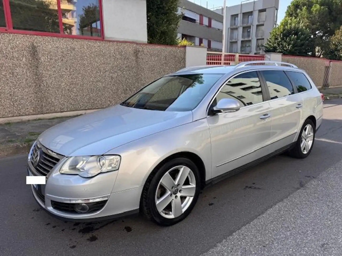 Volkswagen Passat 2.0 DIESEL HIGHLINE !!!!!! Argintiu - 1