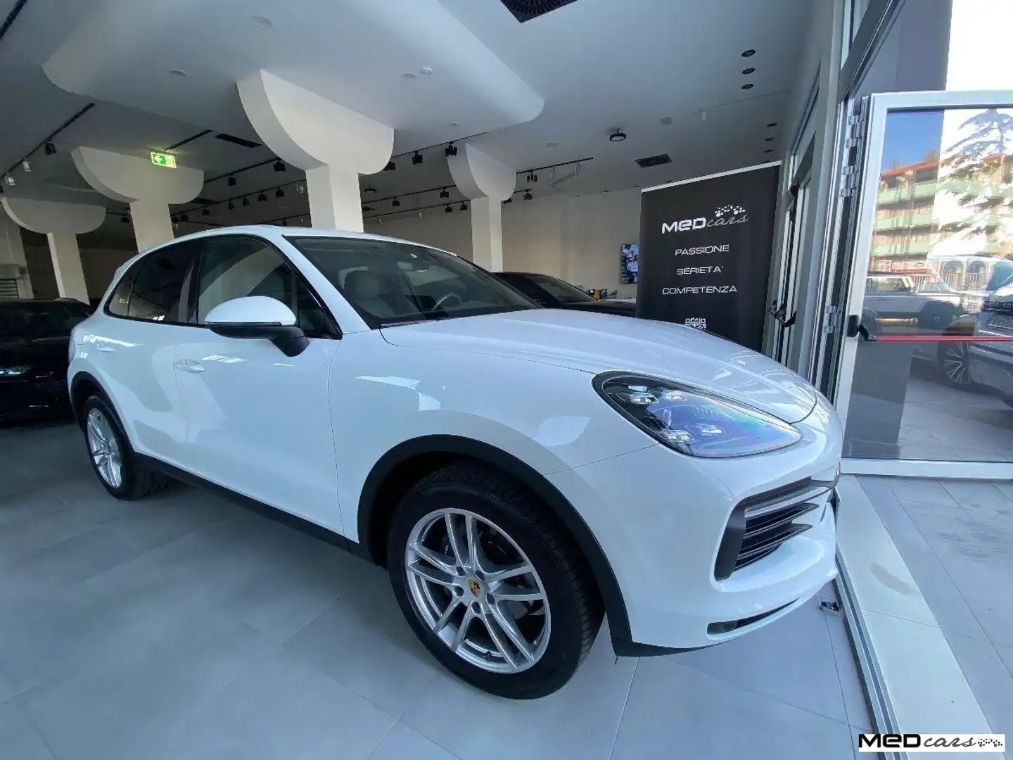 Porsche Cayenne 3.0 V6 / MATRIX / MY 2019 / SEDILI RISCALD. E VENT Bianco - 2