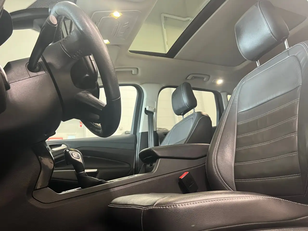 Ford Escape photo Ford Escape
