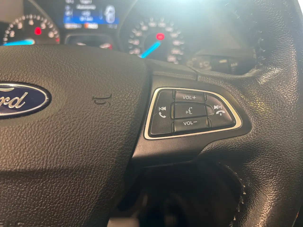 Ford Escape photo Ford Escape