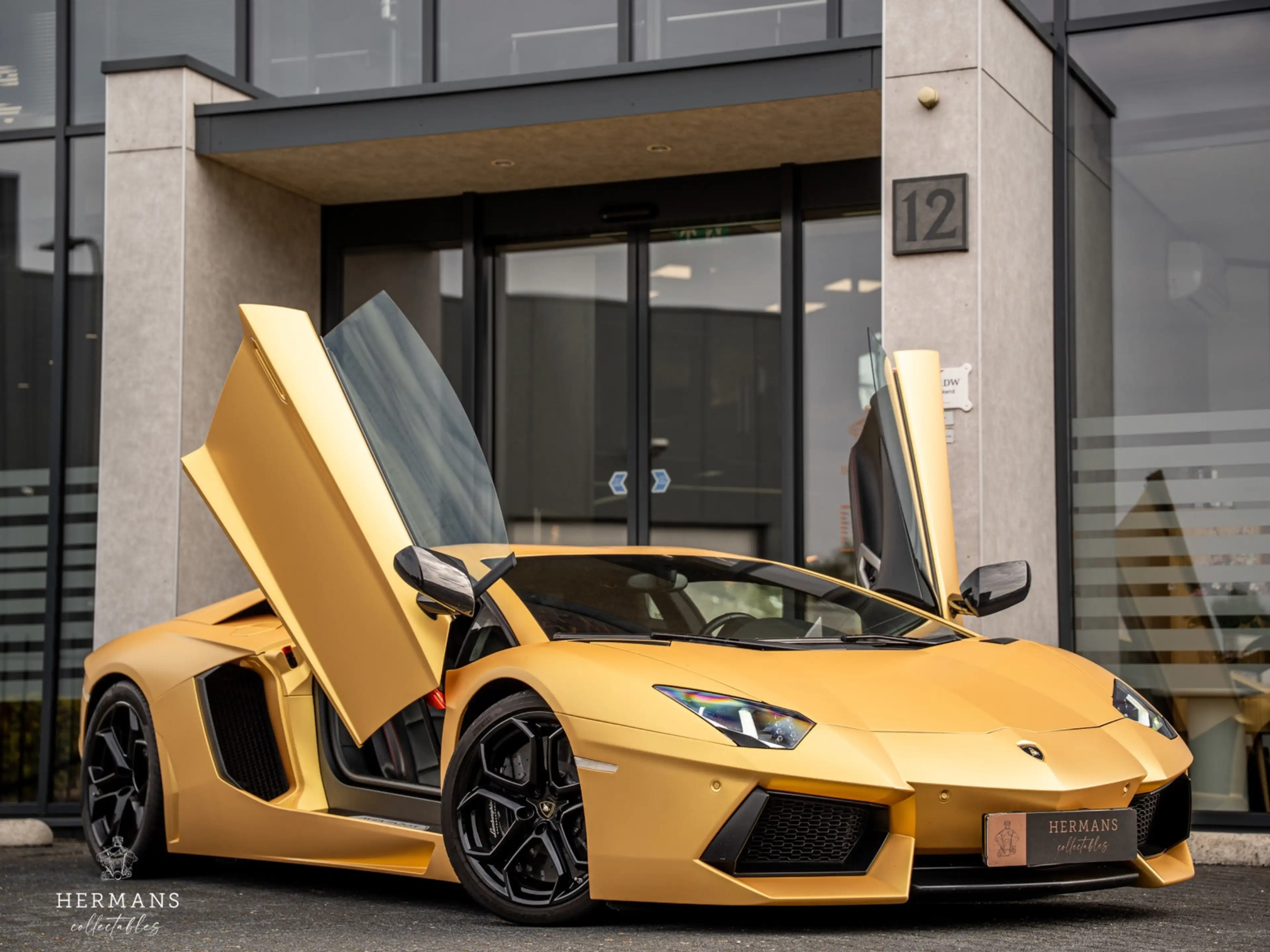 Lamborghini Aventador 6.5 V12 LP700-4 Coupé / Capristo / Gray Audio / Ce