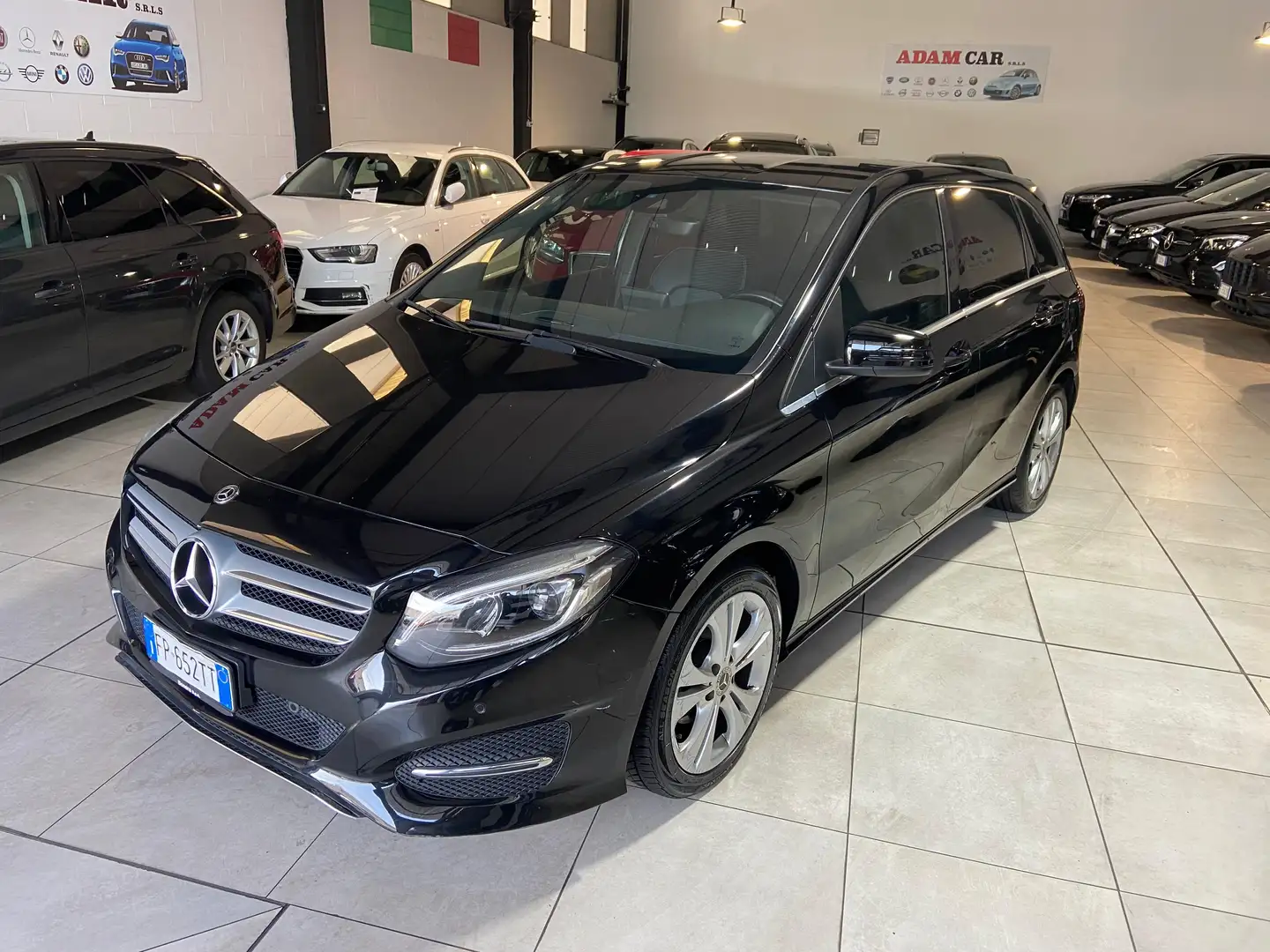 Mercedes-Benz B 180 Classe B - T246 d Sport Tech auto Nero - 2