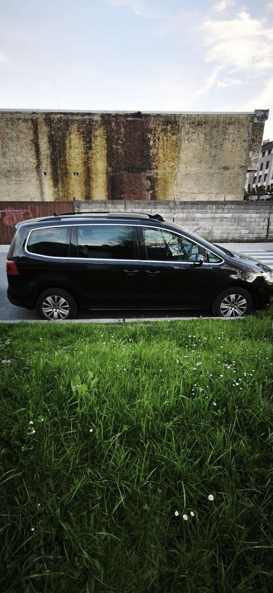 Volkswagen Sharan 2.0TDI Advance - foto 1