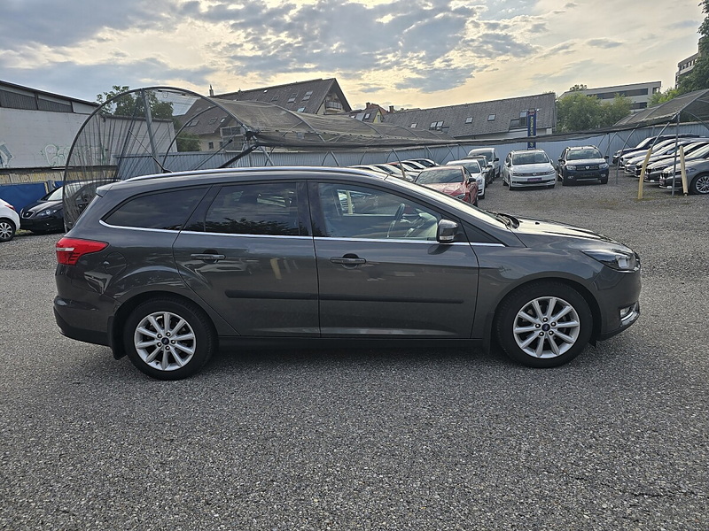 Ford Focus Traveller 1,5 TDCi Titanium *AHK* — photo 4