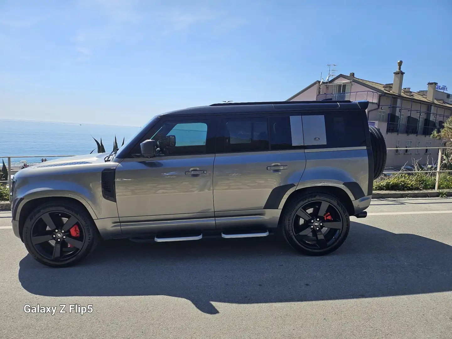 Land Rover Defender 110 3.0 i6 mhev XS Edition awd 400cv auto Grigio - 1