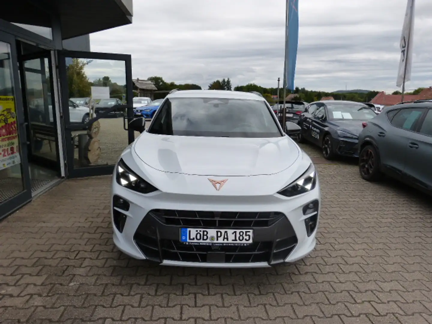 CUPRA Terramar CUPRA Terramar 1.5 eTSI DSG 150 PS Weiß - 2