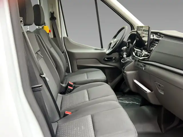Ford Transit view 11