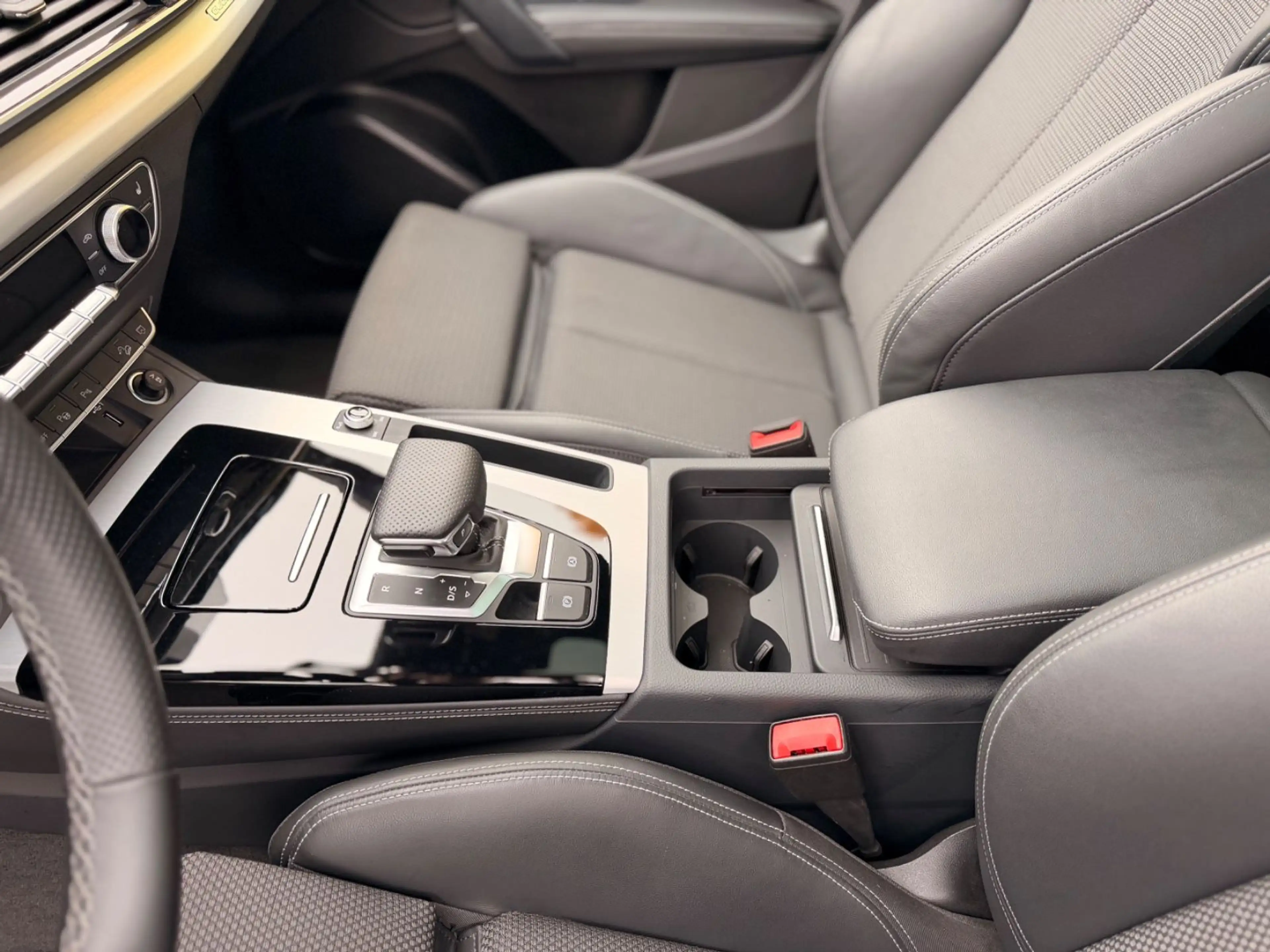 Audi Q5 55 TFSI e quattro S line Voll Ausstattung — photo 15