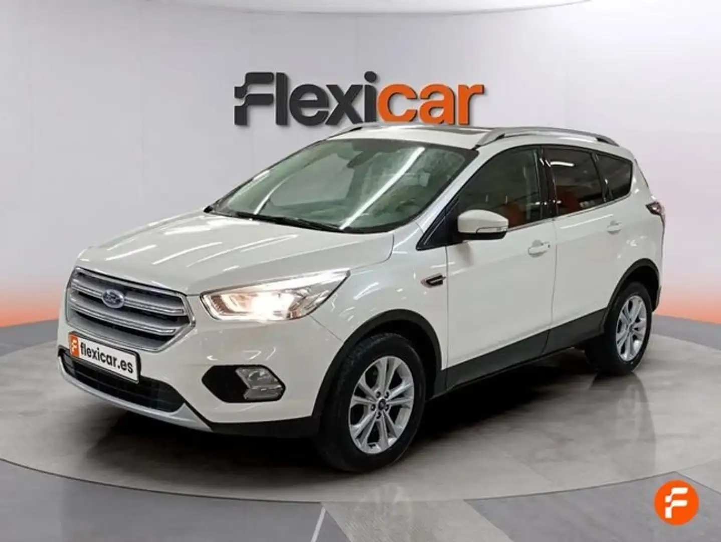 Ford Kuga 1.5TDCi Auto S&S Titanium 4x2 120 Blanco - 2