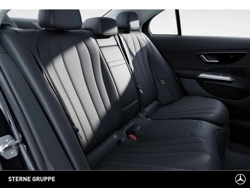Mercedes-Benz E 200 E 200 d Avantgarde Distronic Ambiente+ Totwinkel — photo 7