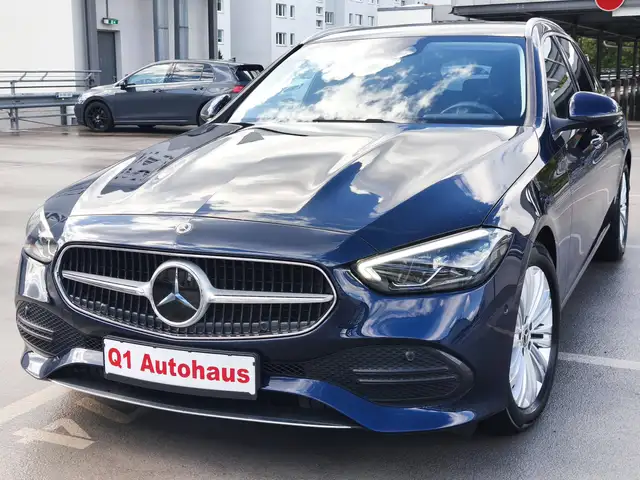 Mercedes-Benz C 200 C 200d AVANTGARDE VOLLLEDER/MBUX+AMBIENTE PREMIUM/HEADUP/ALARM/DISTRONIC/E KLAPPE/INDUKTION/LENKRAD HEIZBAR/RÜCKFAHRKAM