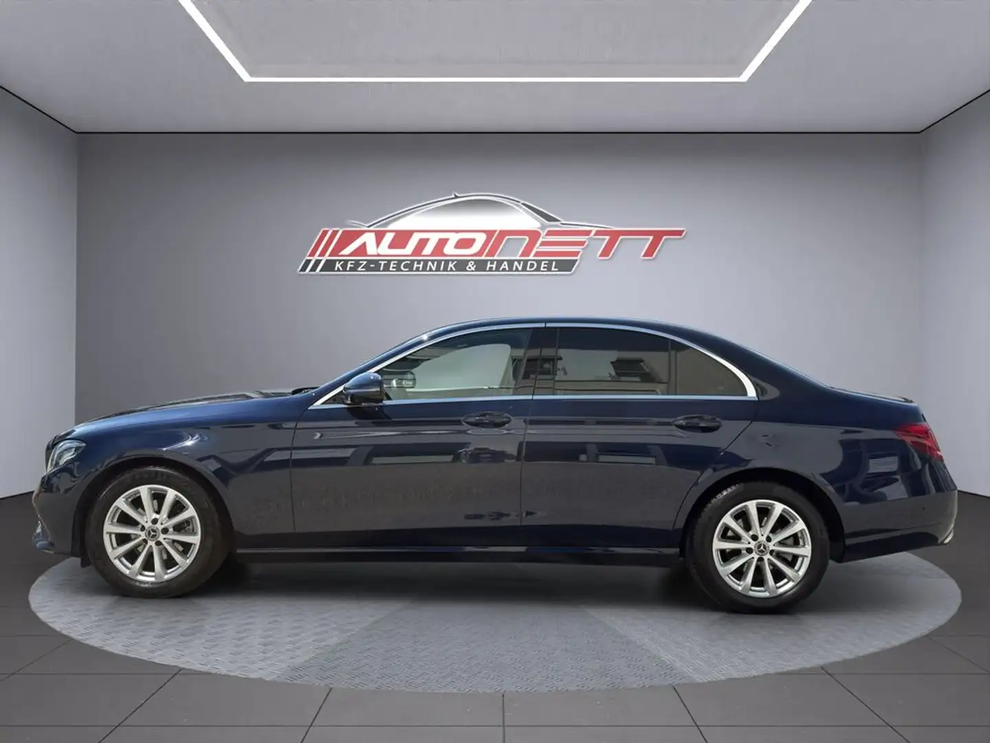 Mercedes-Benz E 220 d (213.004) Blau - 2
