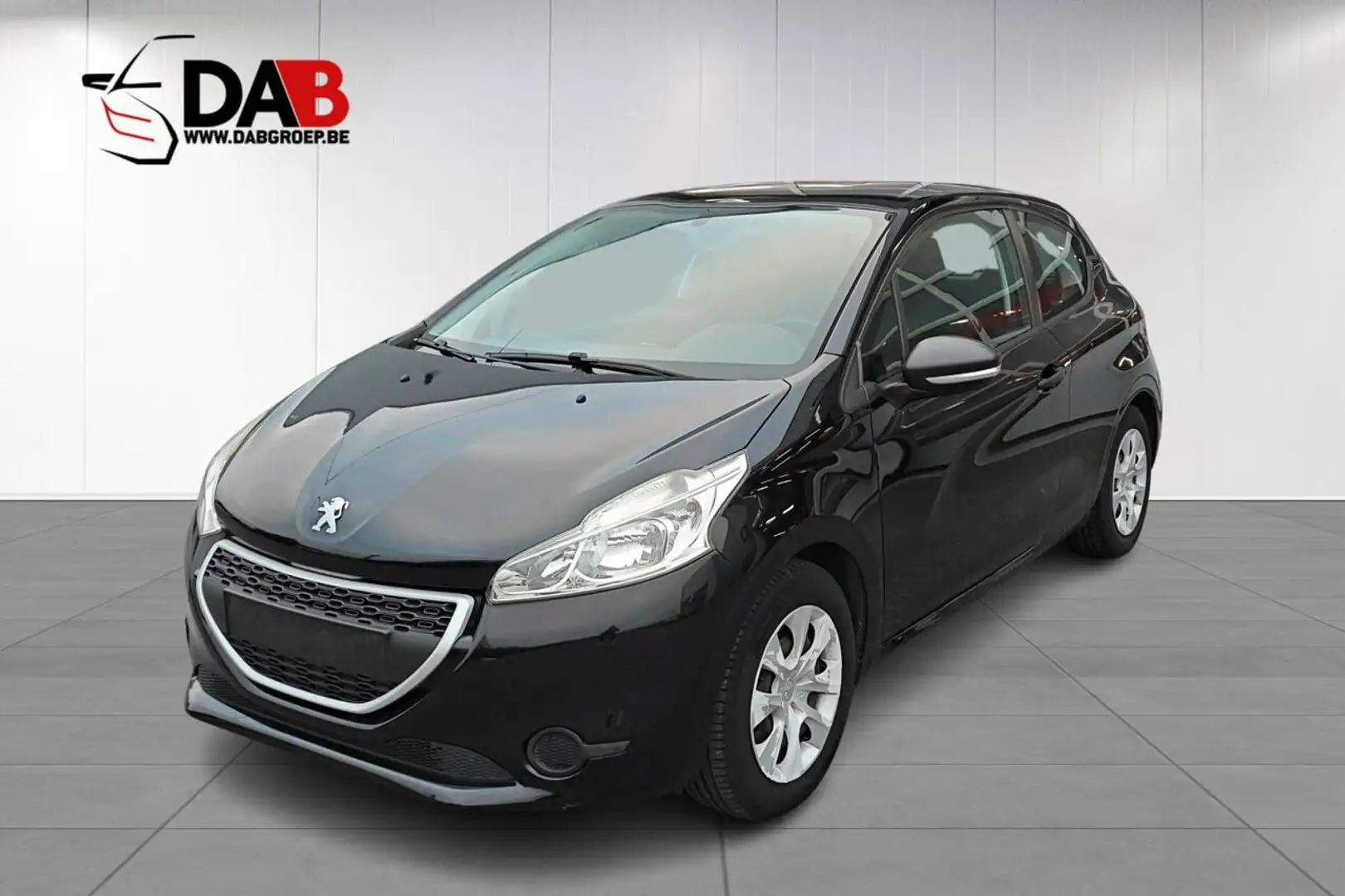 Peugeot 208 1.2 puretech Radio CD Zwart - 1