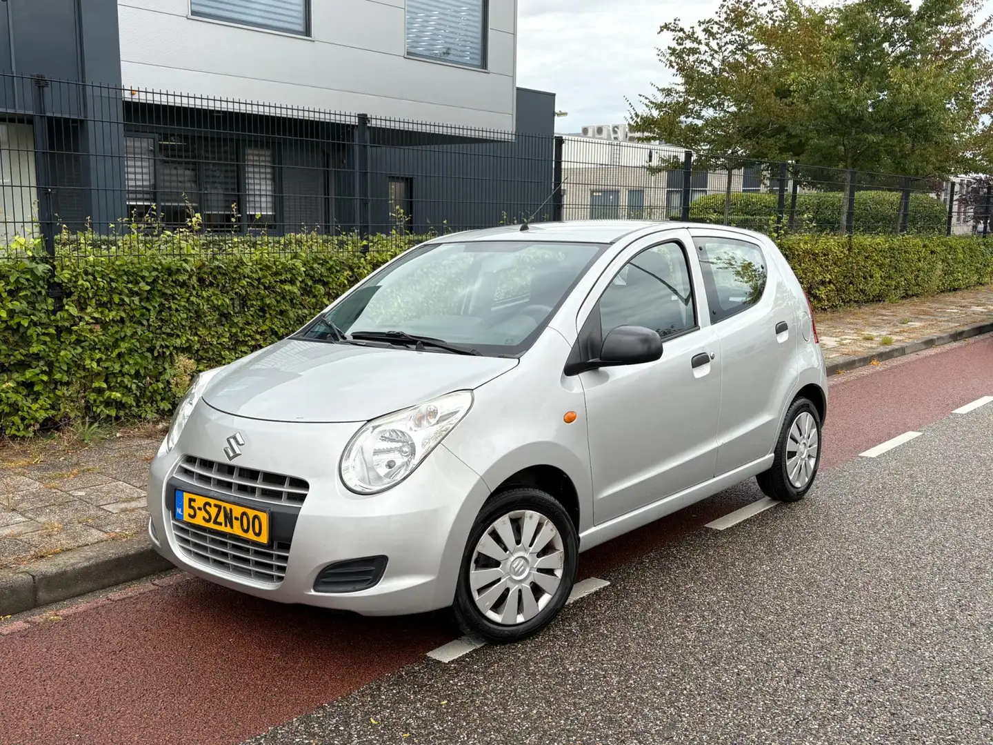 Suzuki Alto 1.0 Comfort EASSS Airco elektrische ramen voor APK Grijs - 1