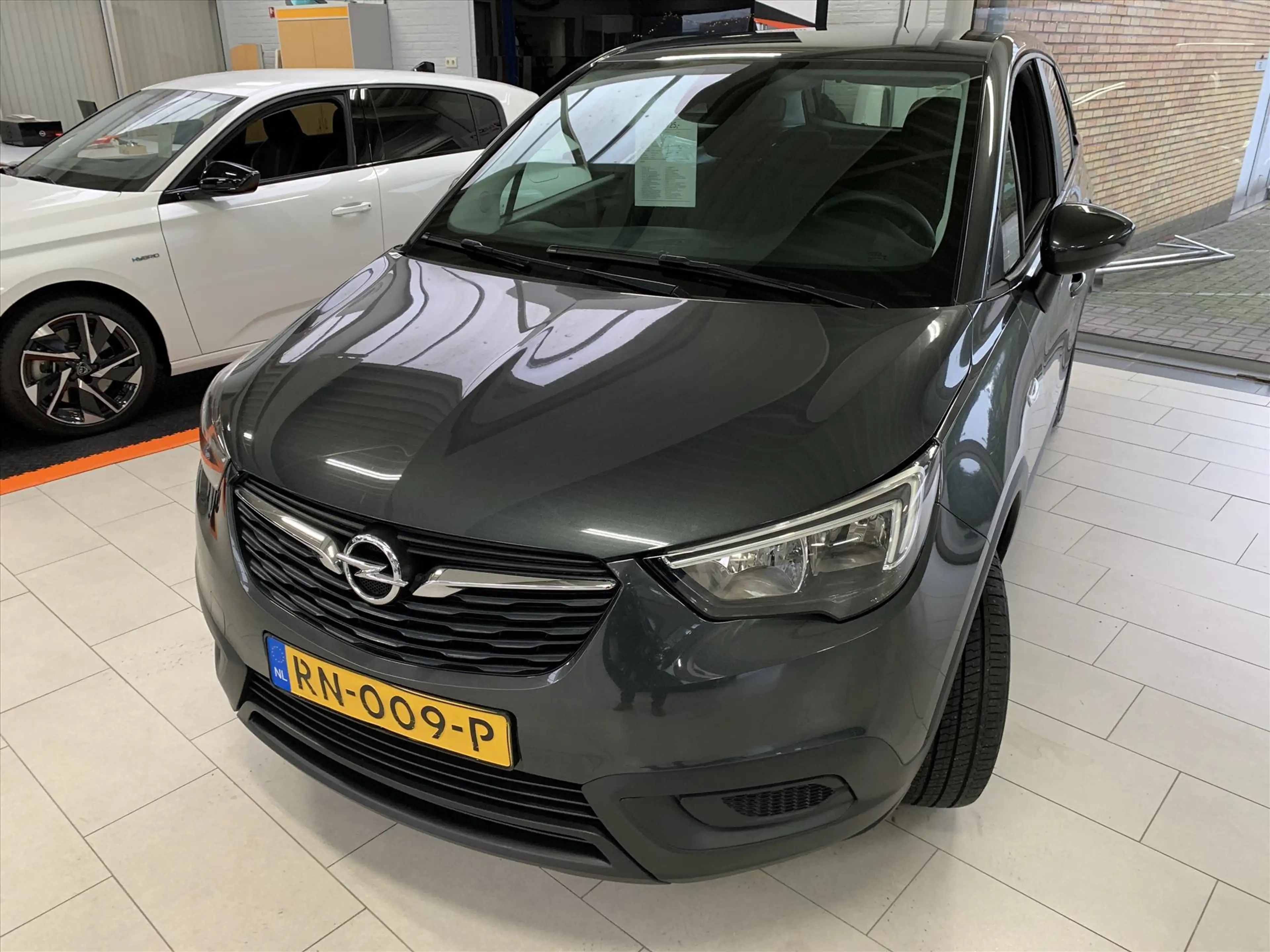 Opel Crossland X 1.2 Turbo 110pk Start/Stop Online Edition — photo 3