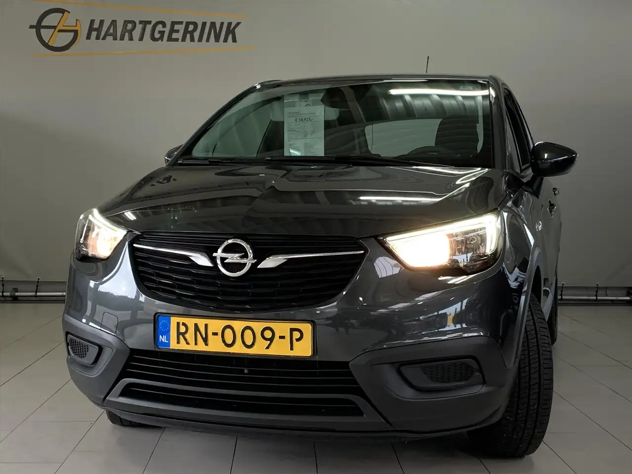 Opel Crossland X 1.2 Turbo 110pk Start/Stop Online Edition — photo 1 of 18