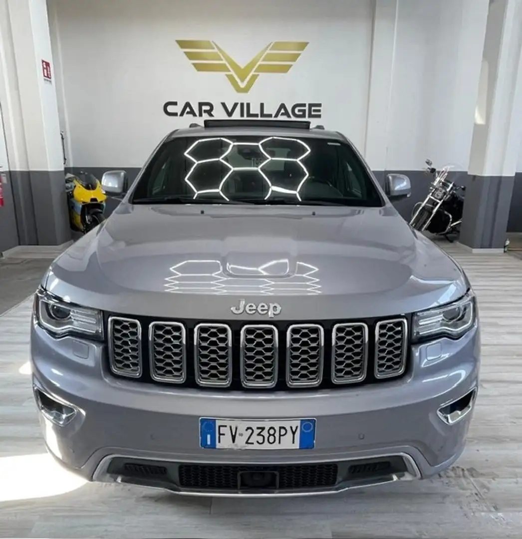 Jeep Grand Cherokee Grand Cherokee 3.0 V6 CRD 250 CV Multijet II Overl Grijs - 1