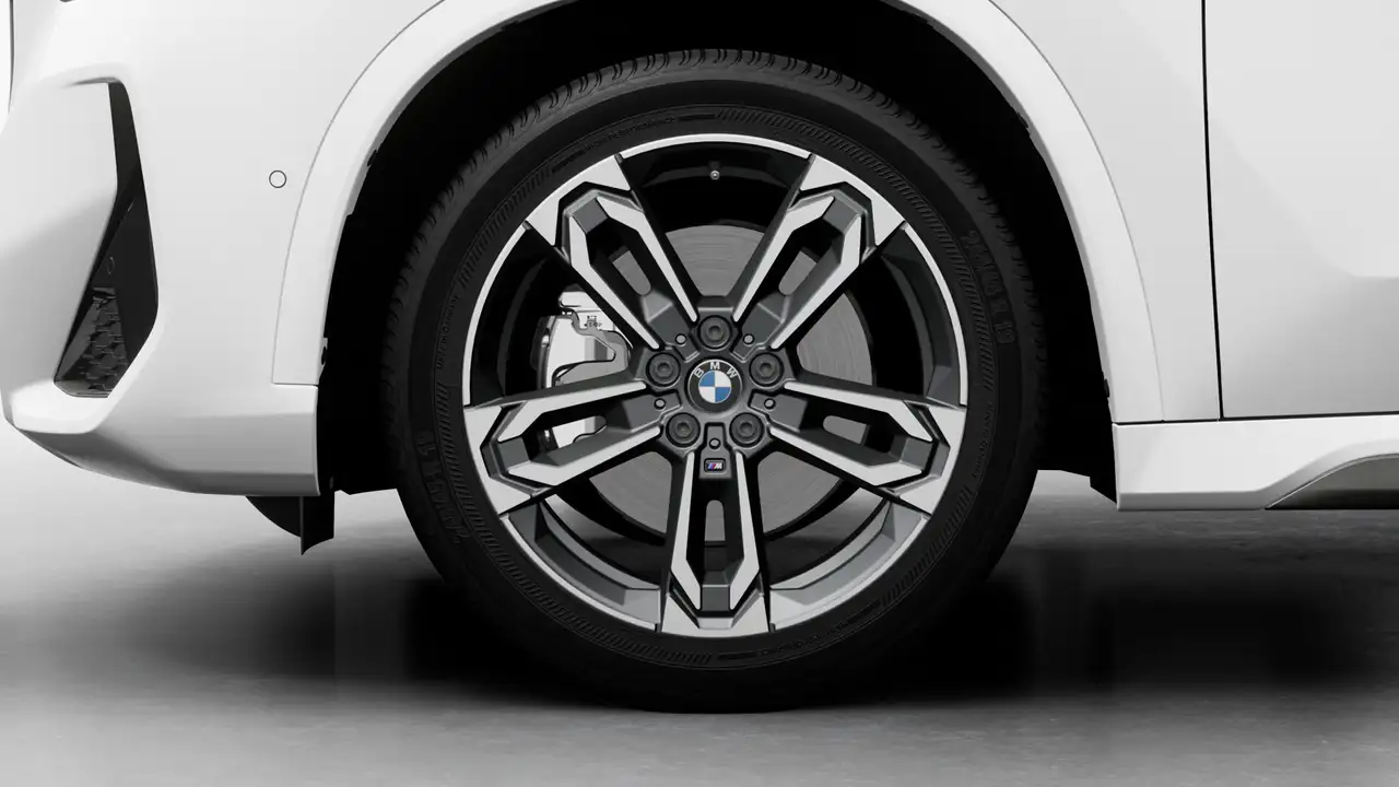 BMW X1 photo BMW X1