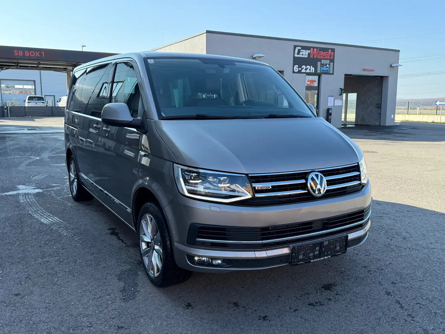 Volkswagen T6 Multivan Multivan 4Motion*DSG*Xenon*Navi*ACC* Beige - 2