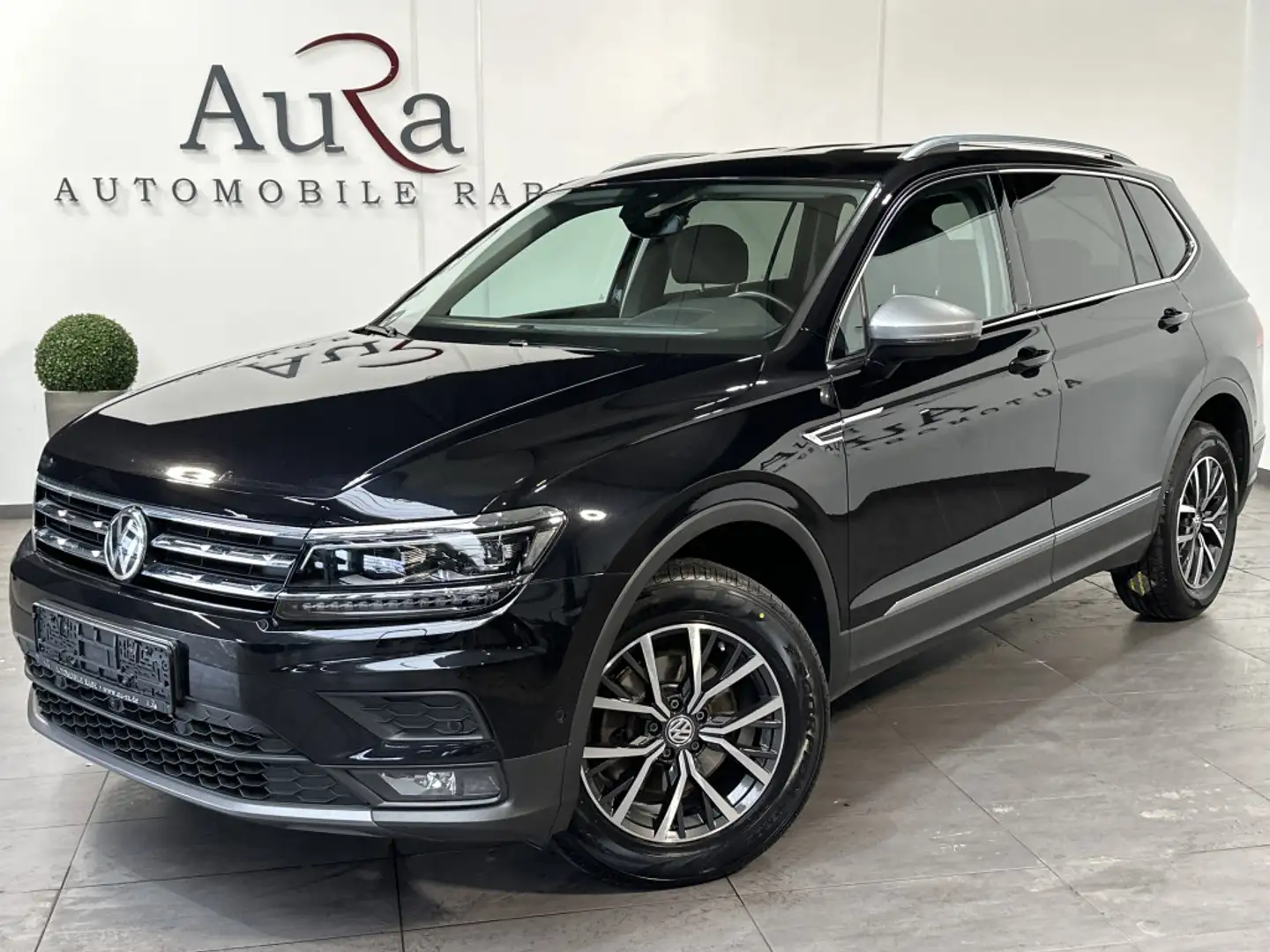Volkswagen Tiguan Allspace 2.0 TDI DSG CL NAV+LED+ACC+360° Černá - 1