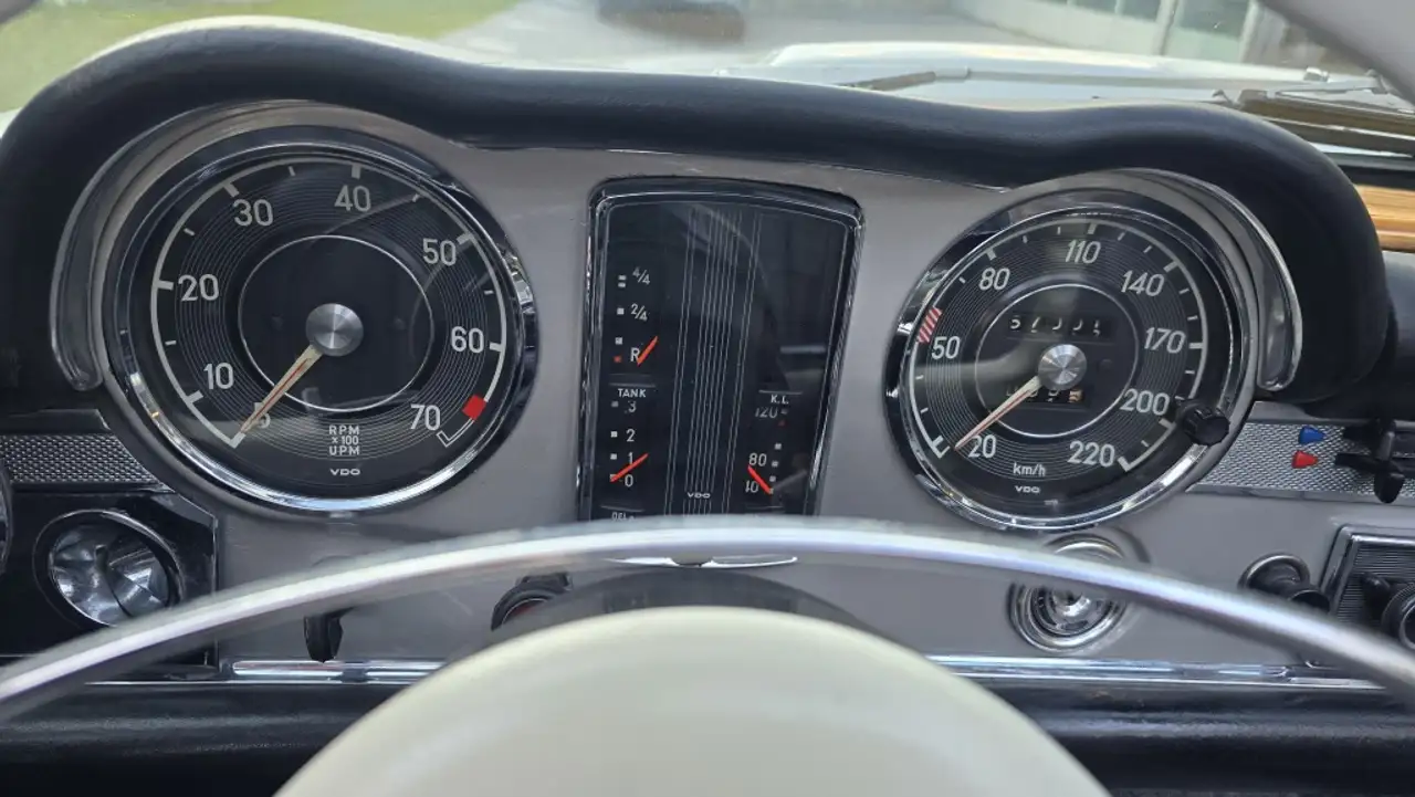 Mercedes-Benz SL 280 (113), foto 11