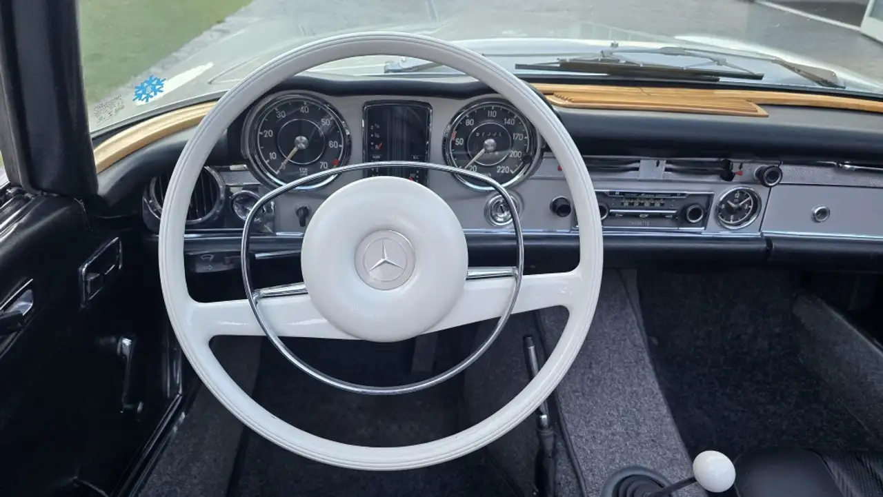Mercedes-Benz SL 280 (113), foto 10