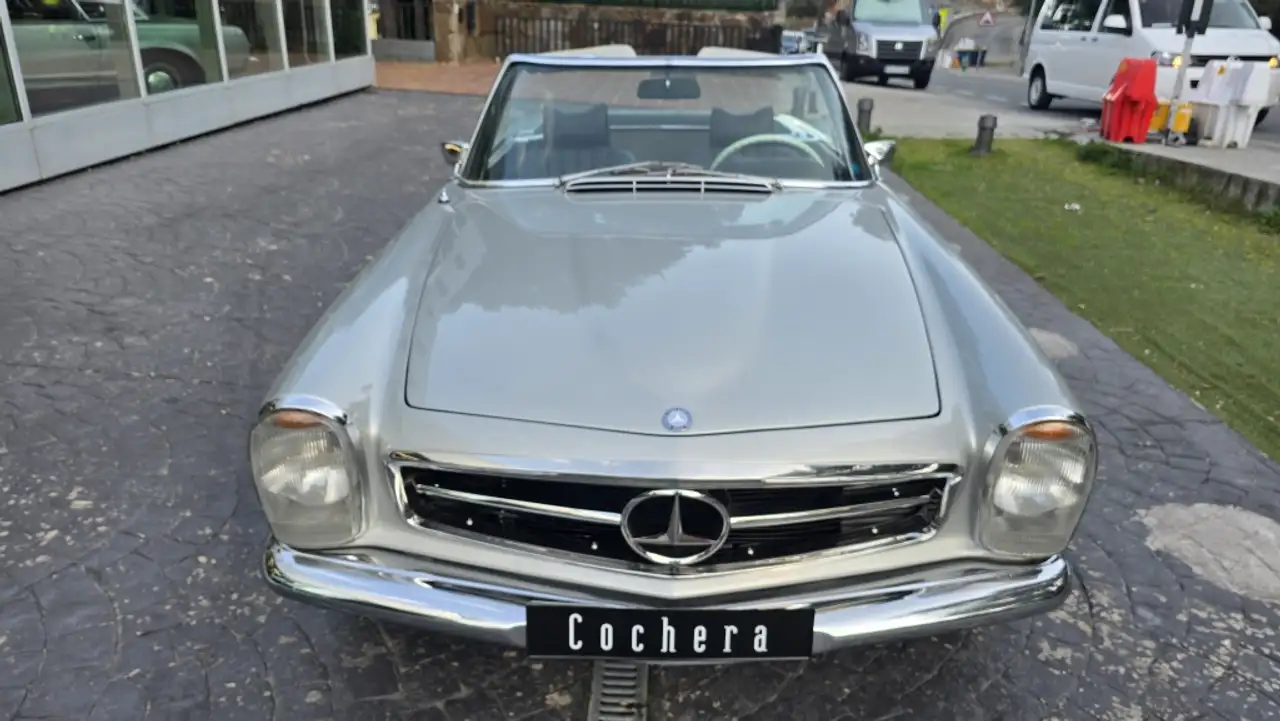 Mercedes-Benz SL 280 (113), foto 2