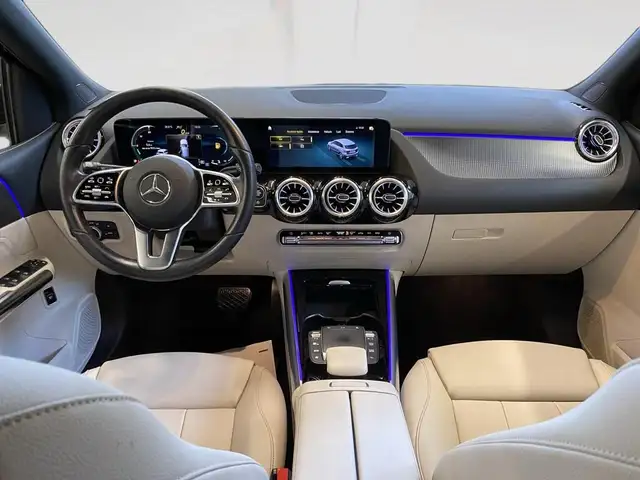 Mercedes-Benz B-Class view 6