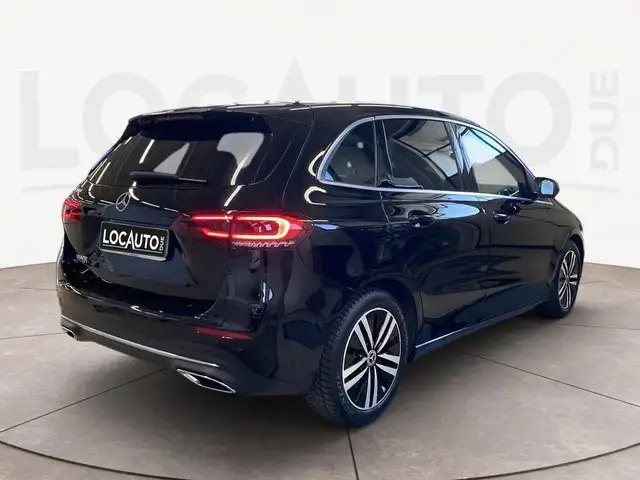Mercedes-Benz B-Class view 4