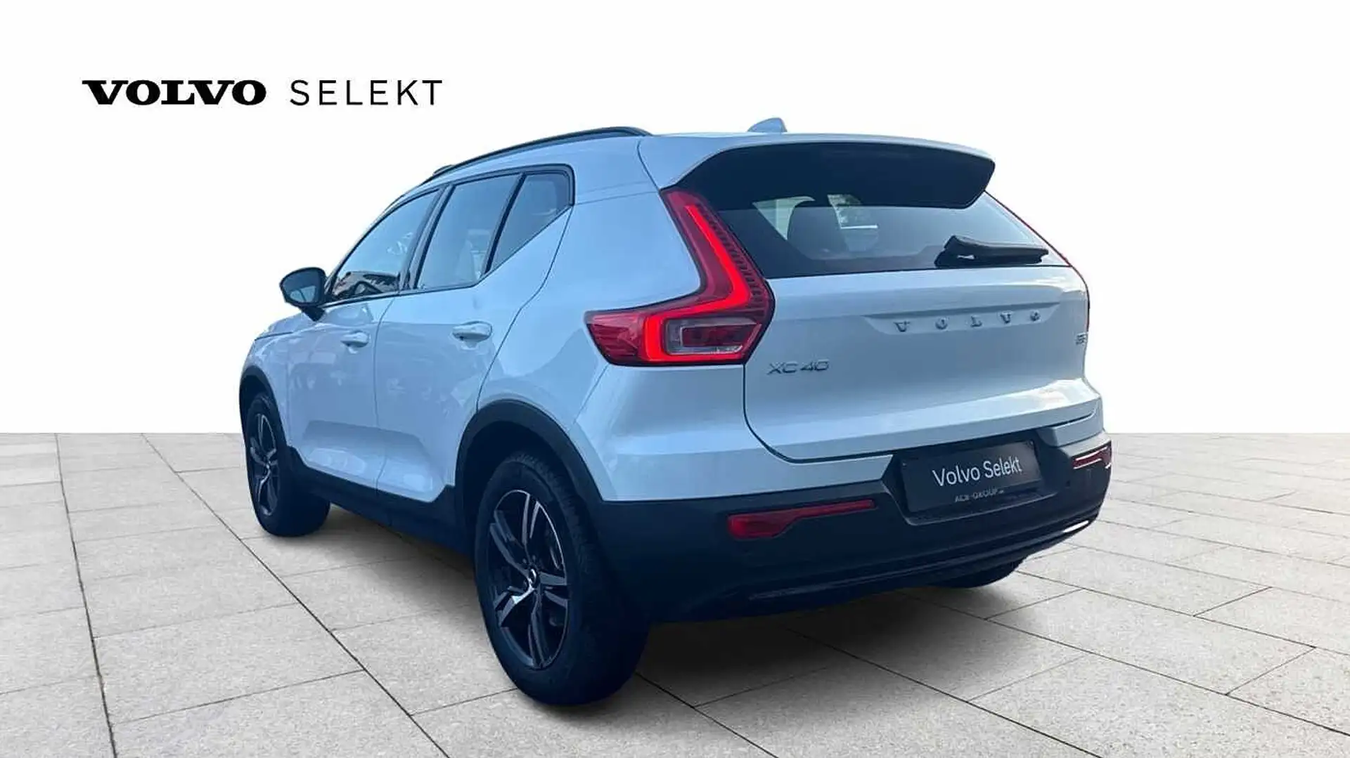 Volvo XC40 XC40 Plus, B3 Mild hybrid, Benzine, Dark Blanc - 2