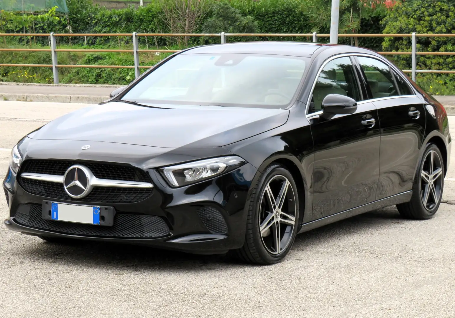 Mercedes-Benz A 180 A 180 d Nero - 1