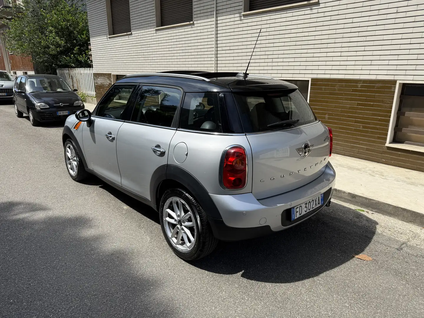 MINI Countryman D - 2