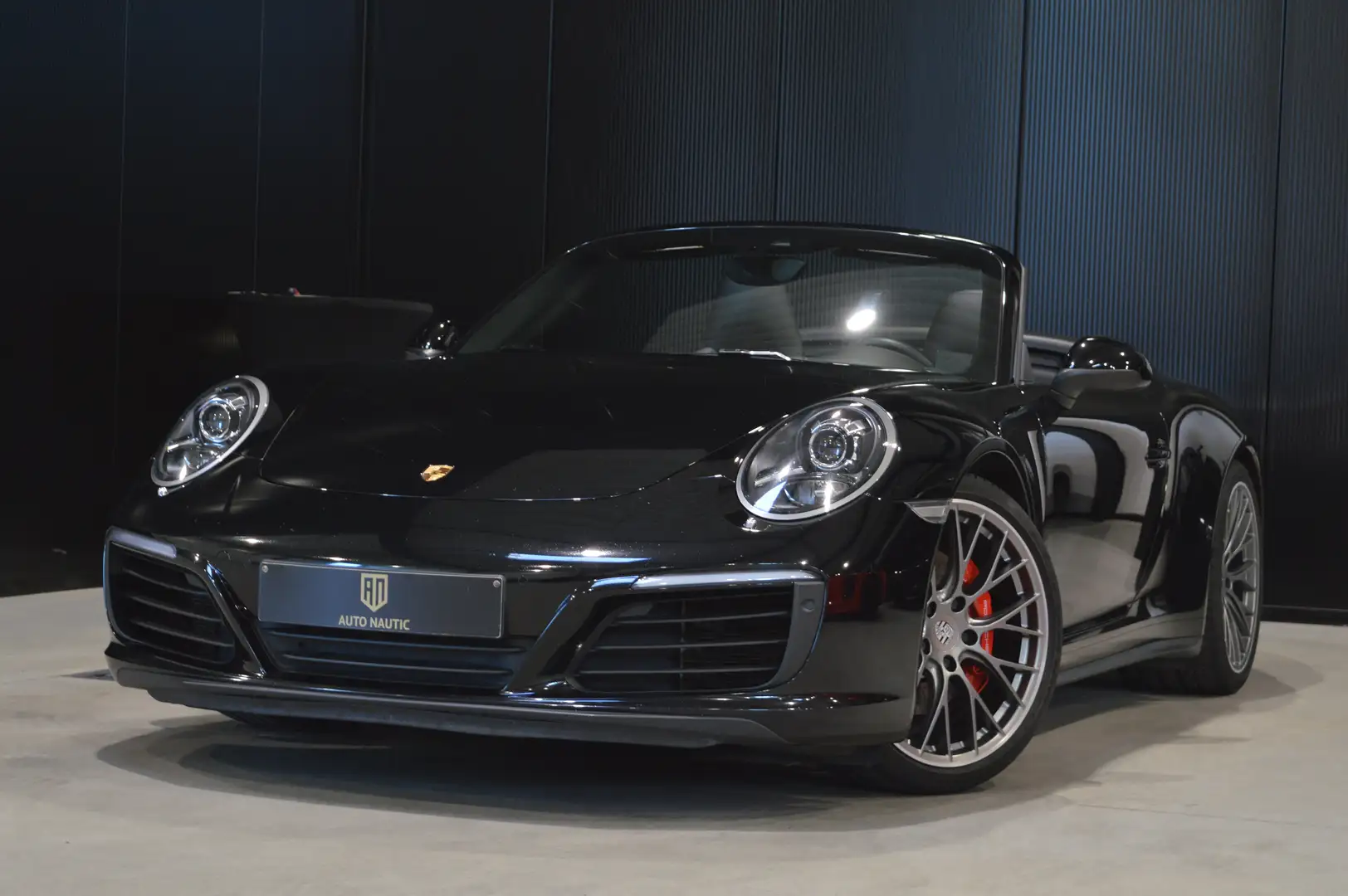 Porsche 911 991.2 Carrera 4s cabriolet 63.000 km Noir - 1