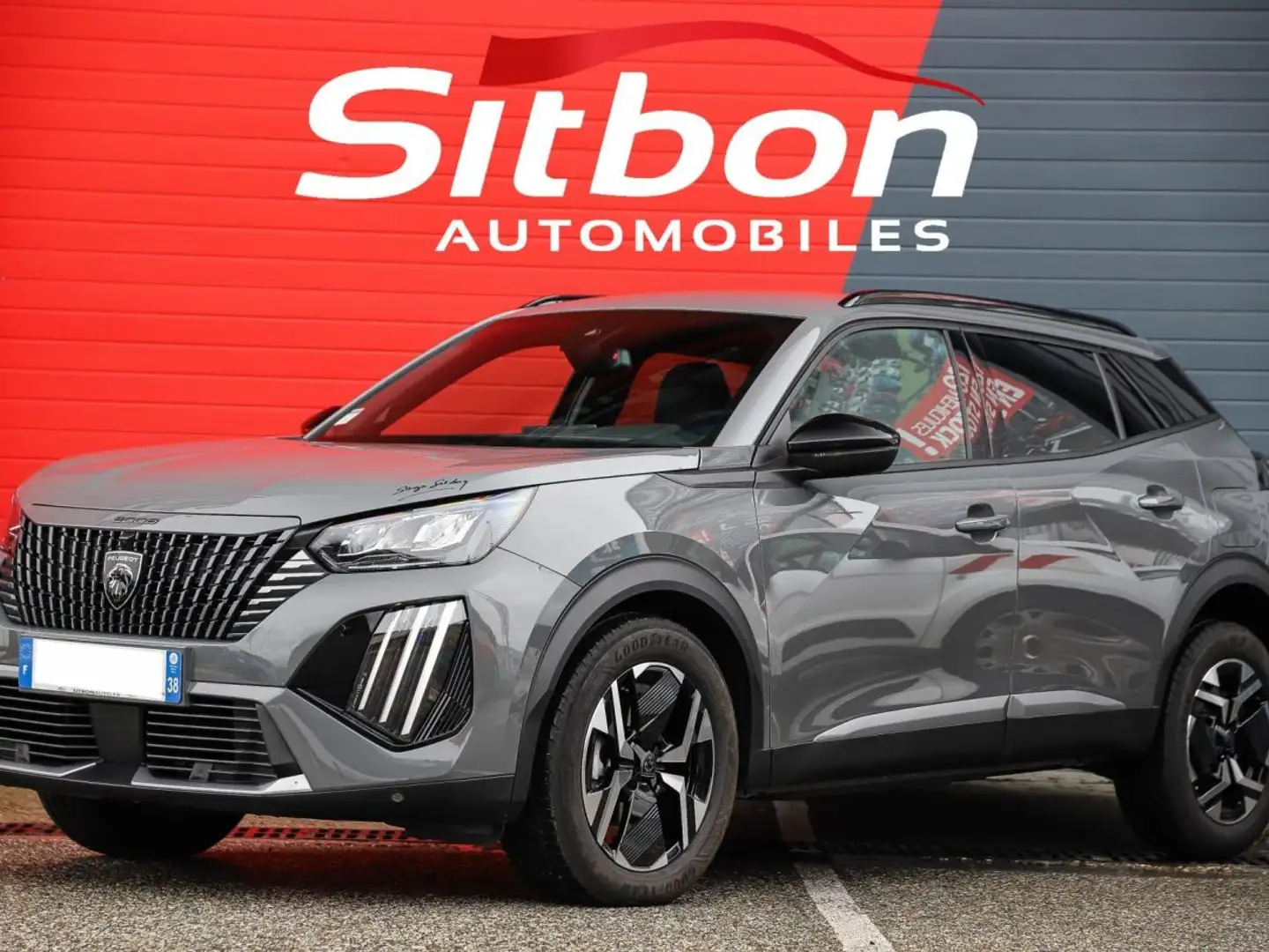 Peugeot 2008 1.2i PureTech 100 Allure CAMERA AVANT ET ARRIERE GPS VIRTUAL CARPLAY Gris - 1