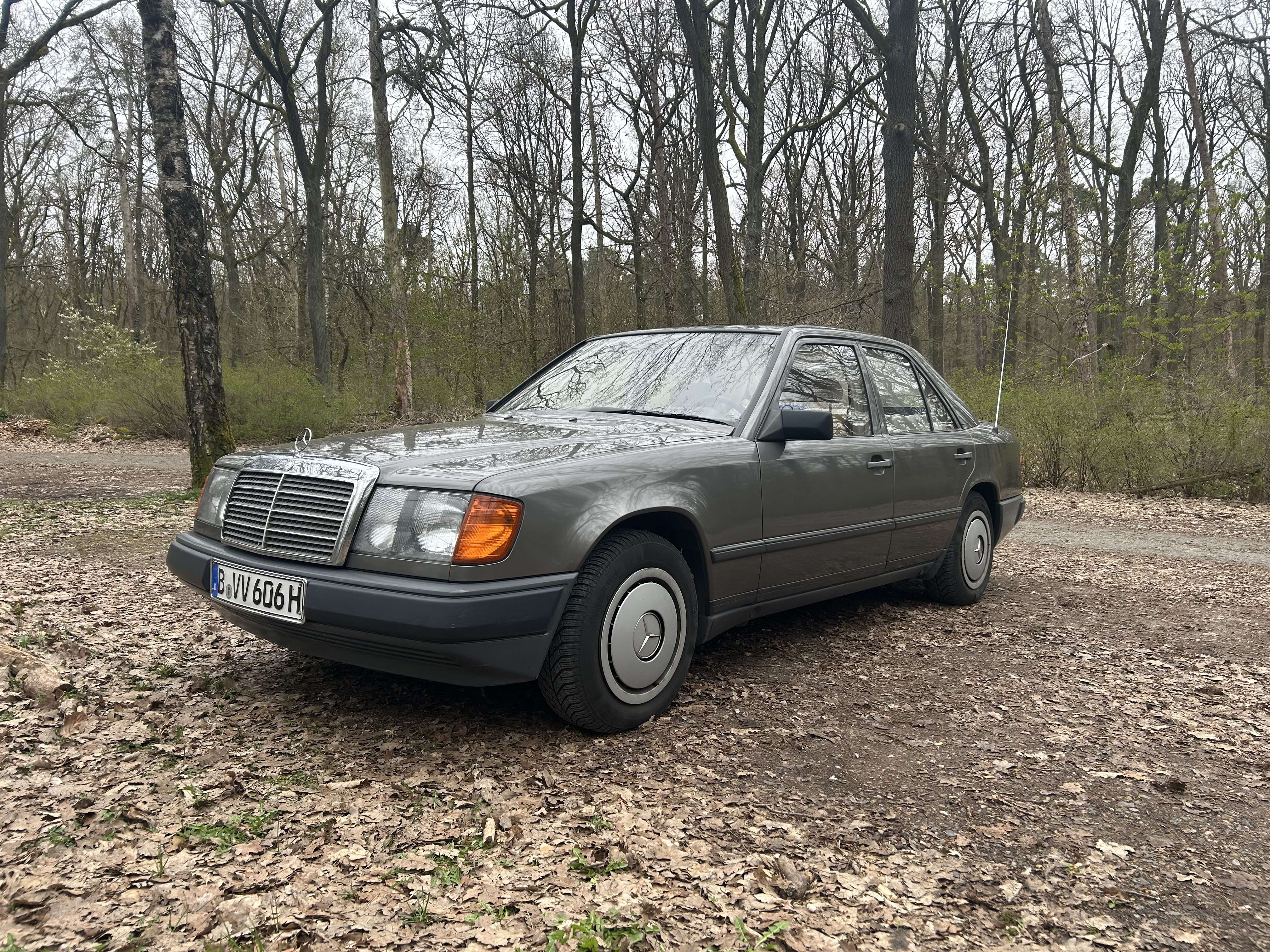 Second hand Mercedes Benz 300 3.0