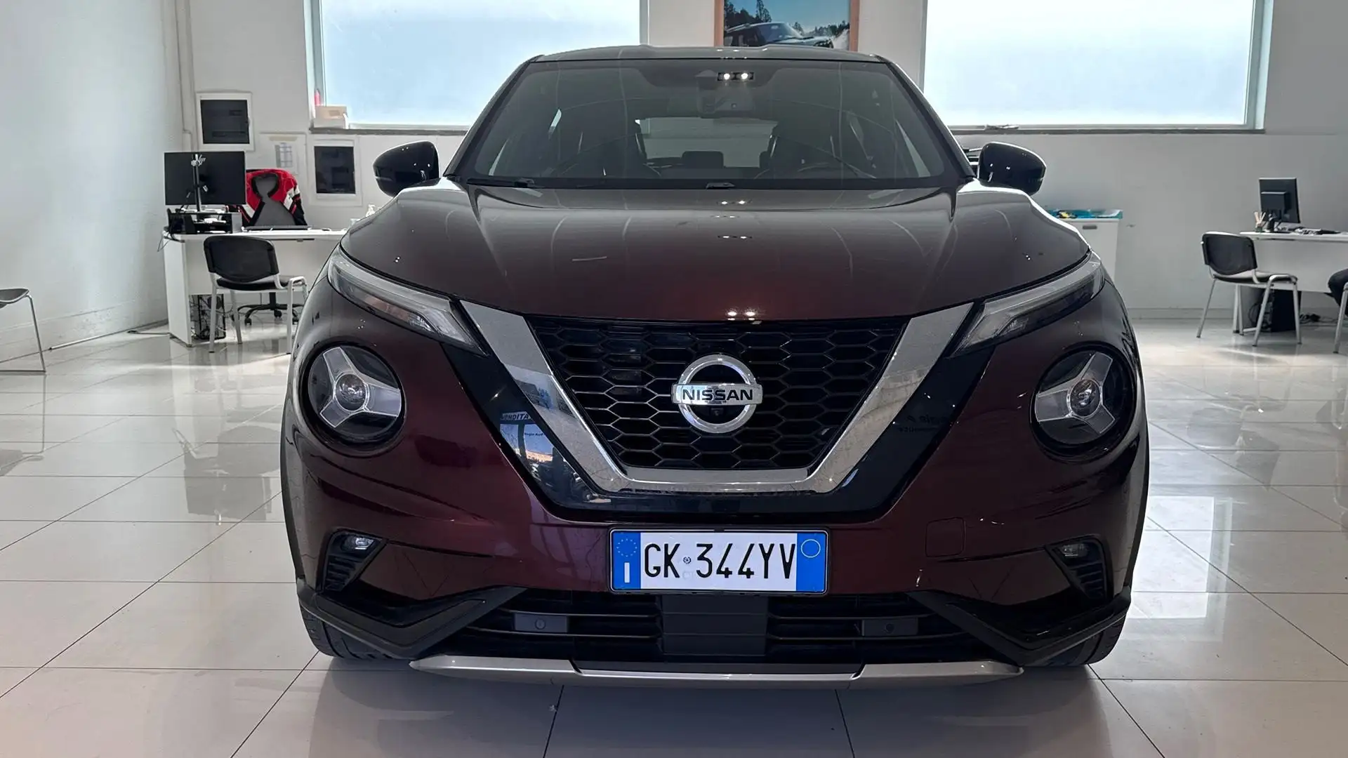 Nissan Juke 1.0 DIG-T N-DESIGN 114CV - 2