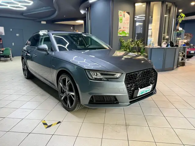 Audi A4 view 3