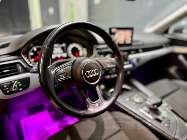 Audi A4 view 11