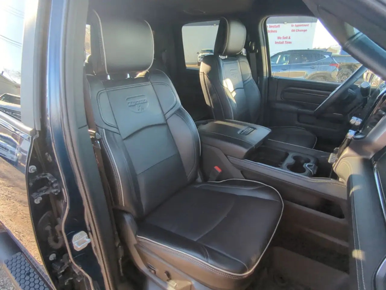 RAM 2500 снимка RAM 2500