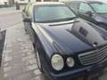 Mercedes-Benz E 200 Blauw - thumbnail 1