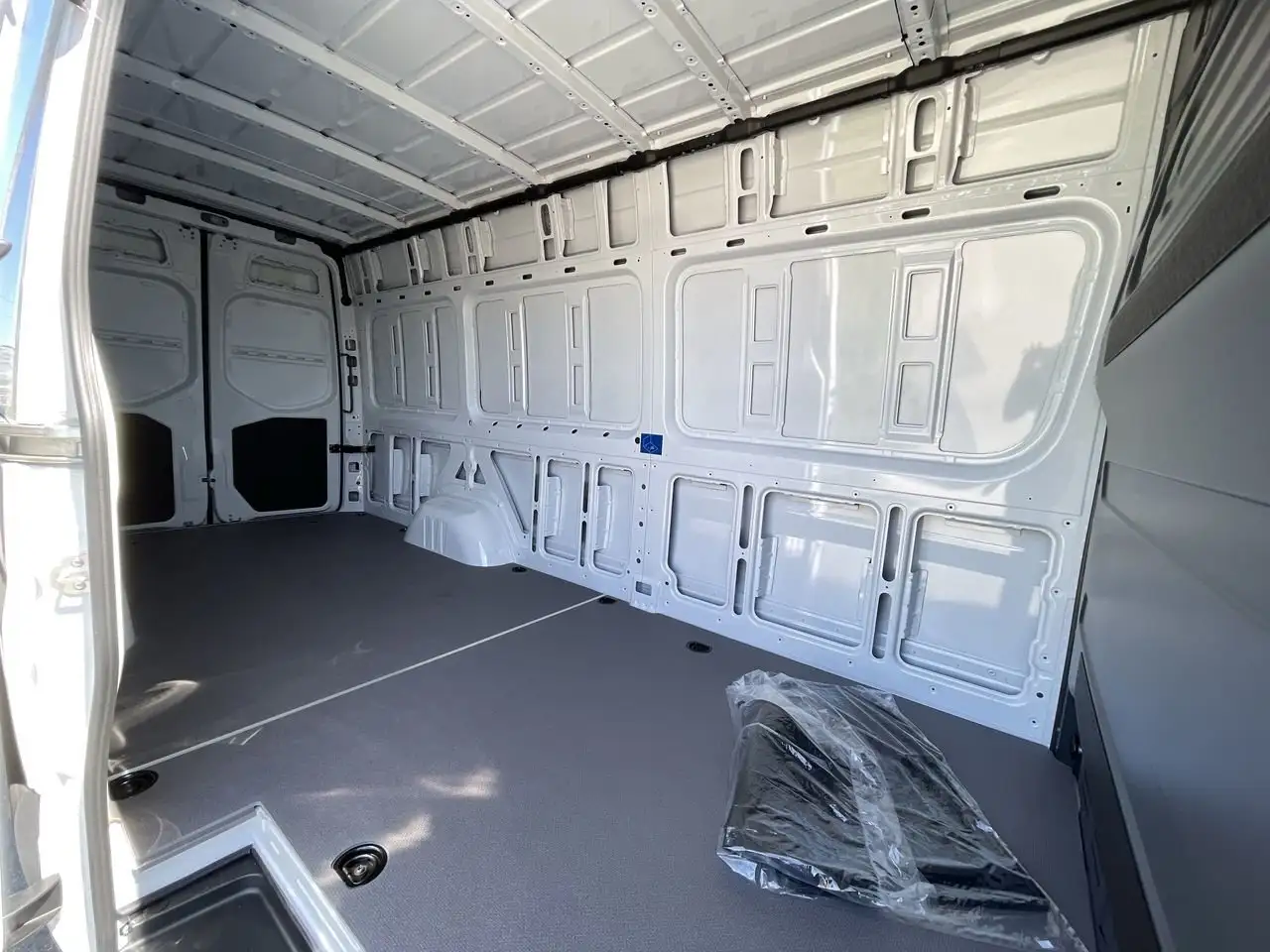 Mercedes-Benz Sprinter снимка Mercedes-Benz Sprinter