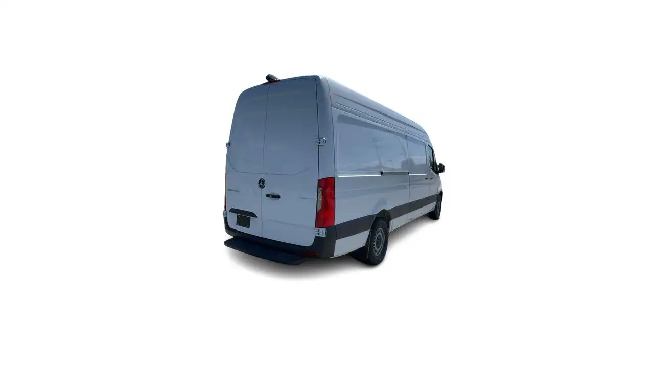 Mercedes-Benz Sprinter снимка Mercedes-Benz Sprinter