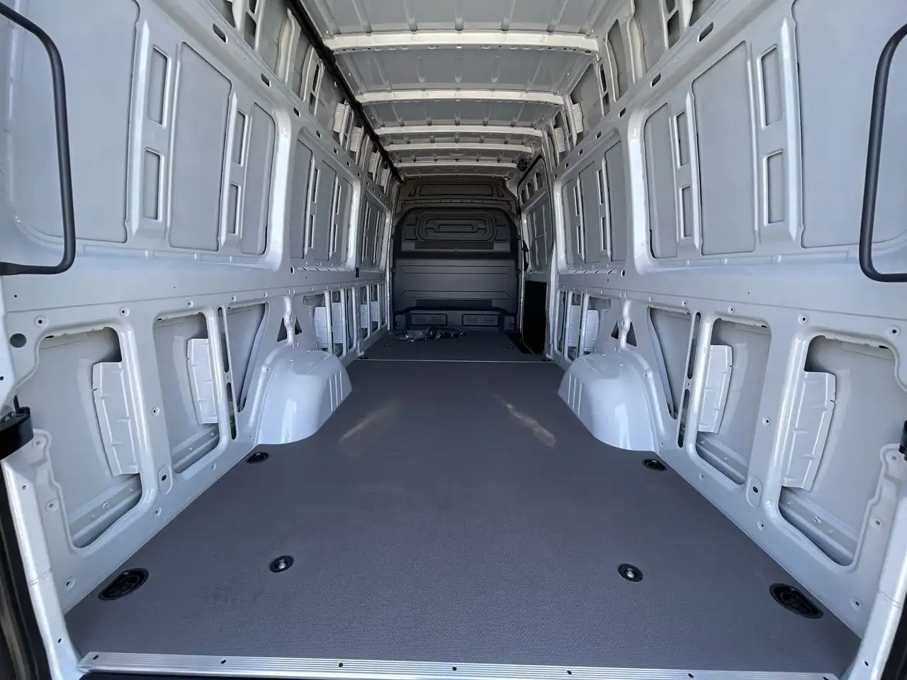 Mercedes-Benz Sprinter снимка Mercedes-Benz Sprinter