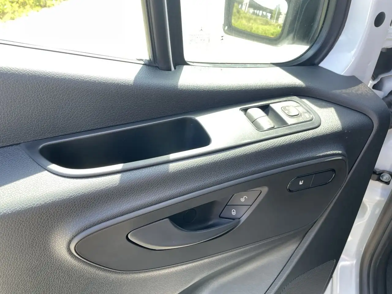 Mercedes-Benz Sprinter снимка Mercedes-Benz Sprinter