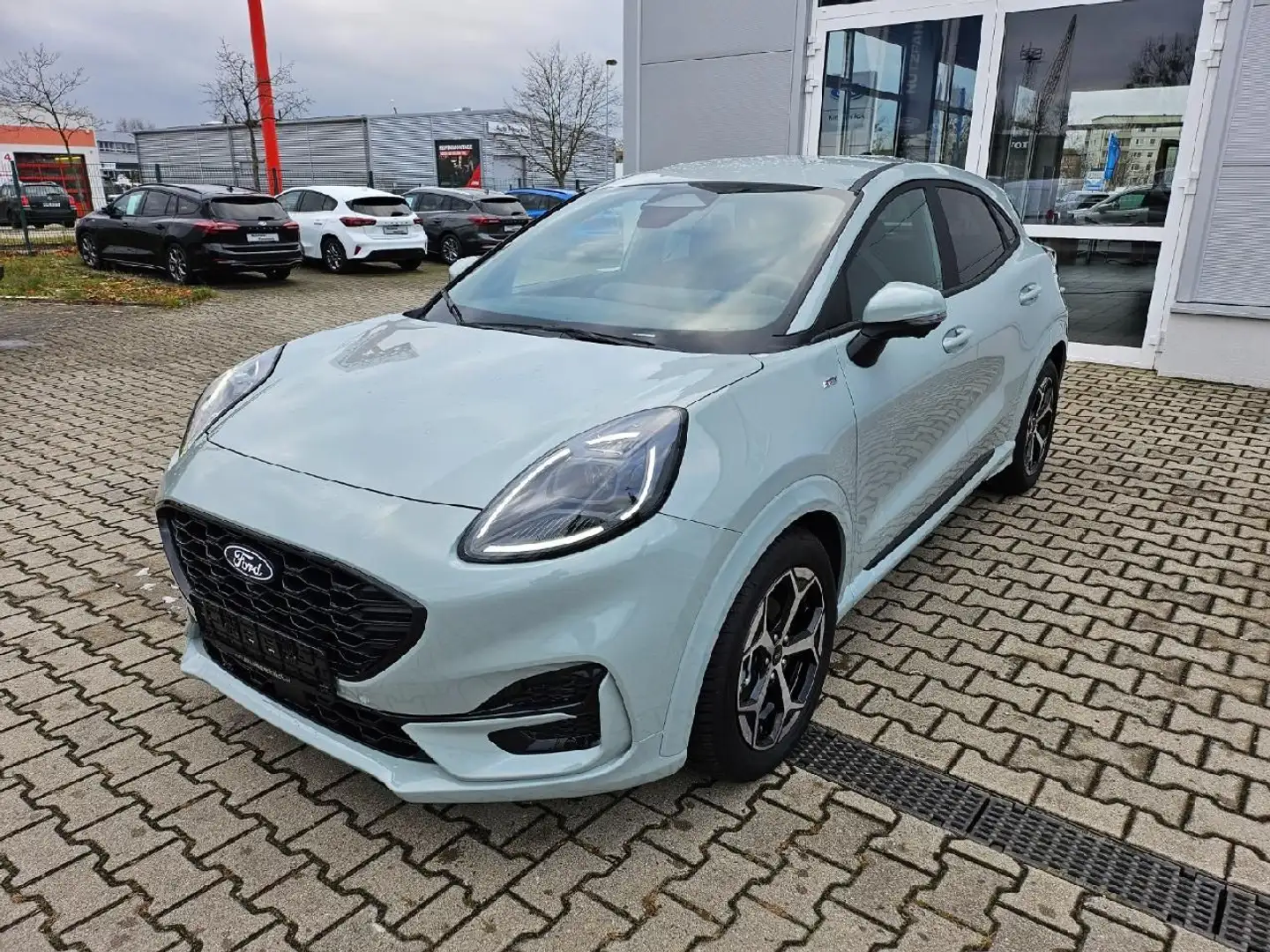 Ford Puma ST-Line Grau - 1