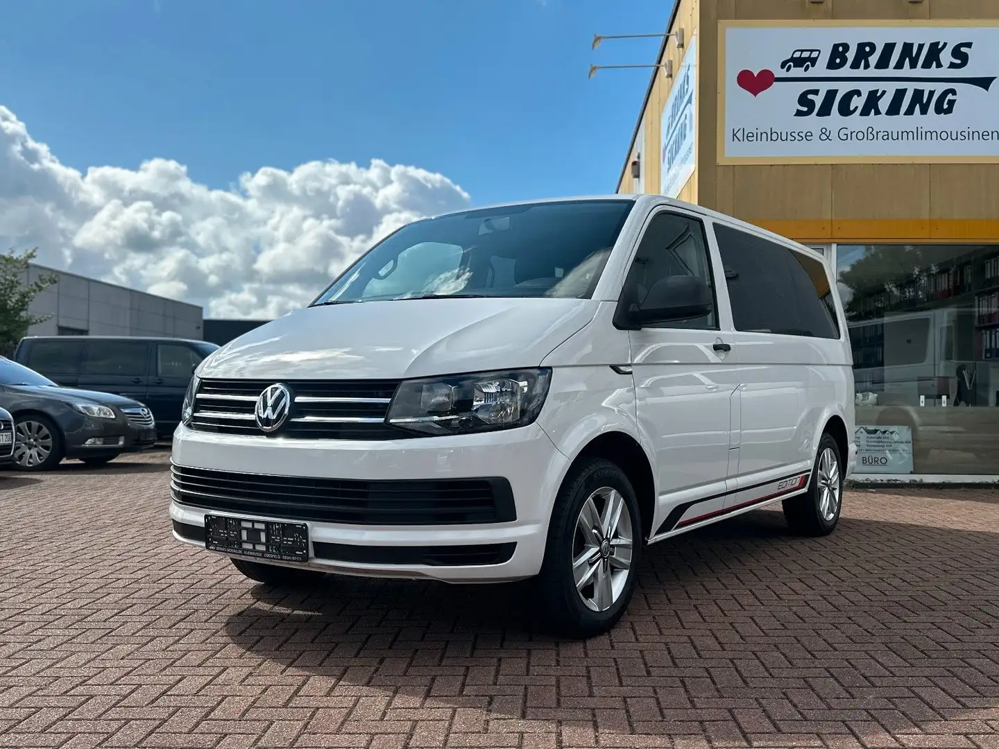 Volkswagen T6 Multivan AHK/69TKM/PDC/PRIVACY/CAMPING Weiß - 1