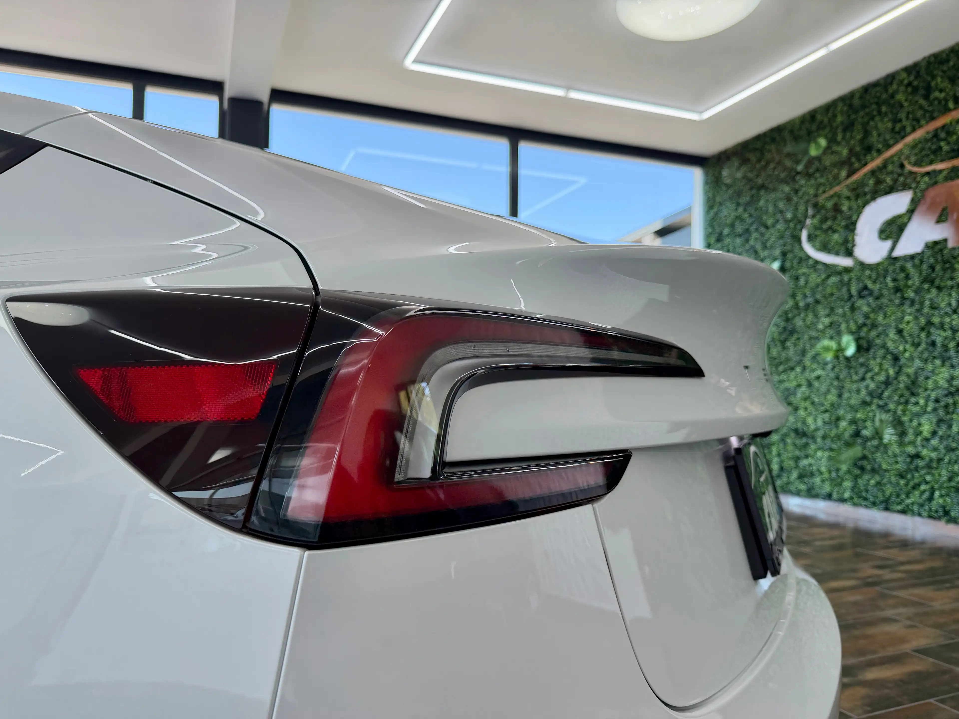 Tesla Model 3 Model 3 LONG RANGE AWD * MWST * 18 ZOLL * WEISS * — photo 10