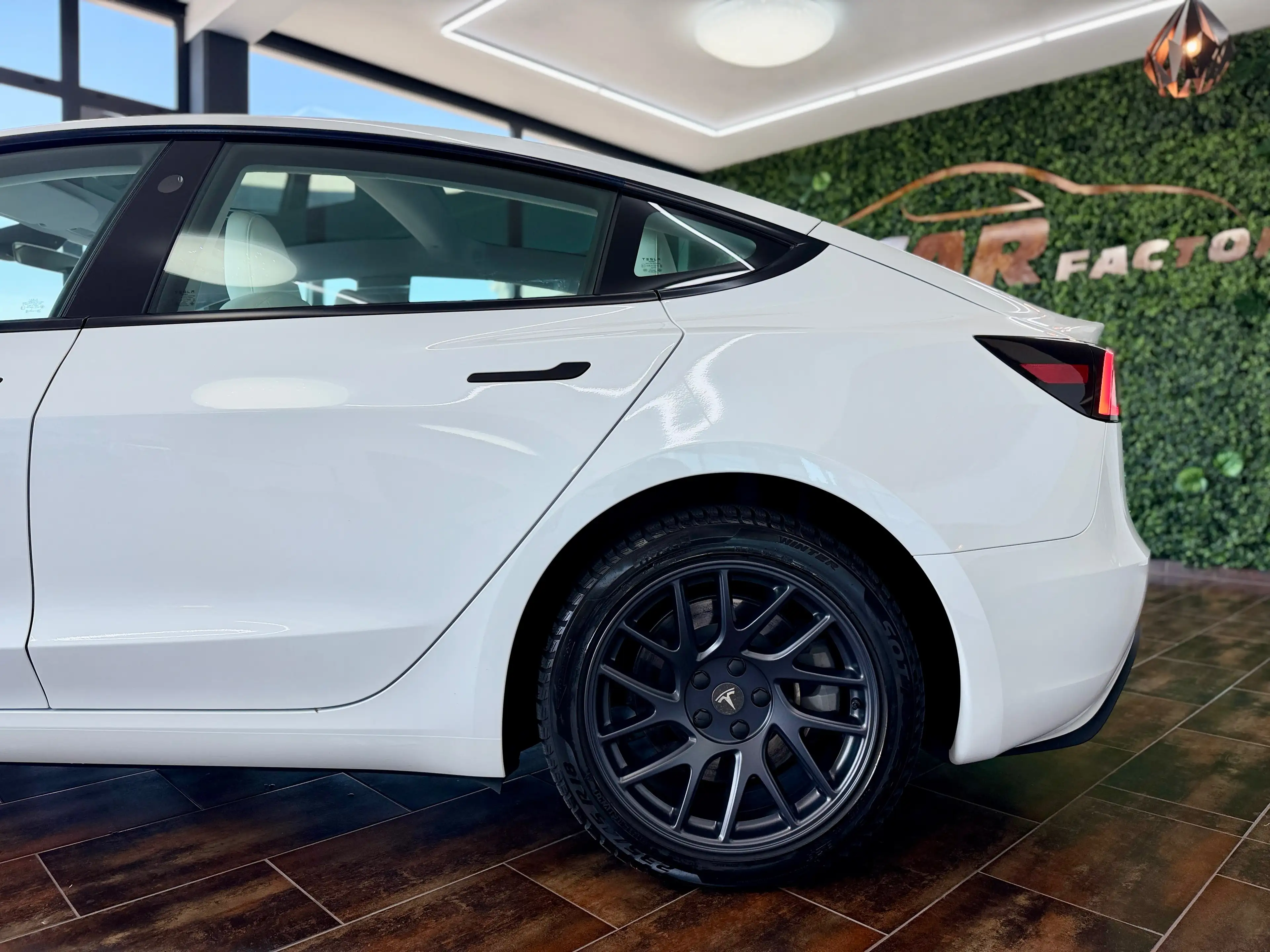 Tesla Model 3 Model 3 LONG RANGE AWD * MWST * 18 ZOLL * WEISS * — photo 14